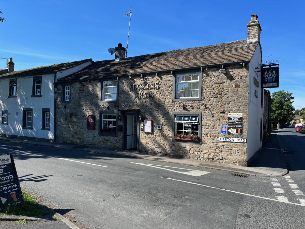 Masons Arms Hotel Skipton Exterior photo